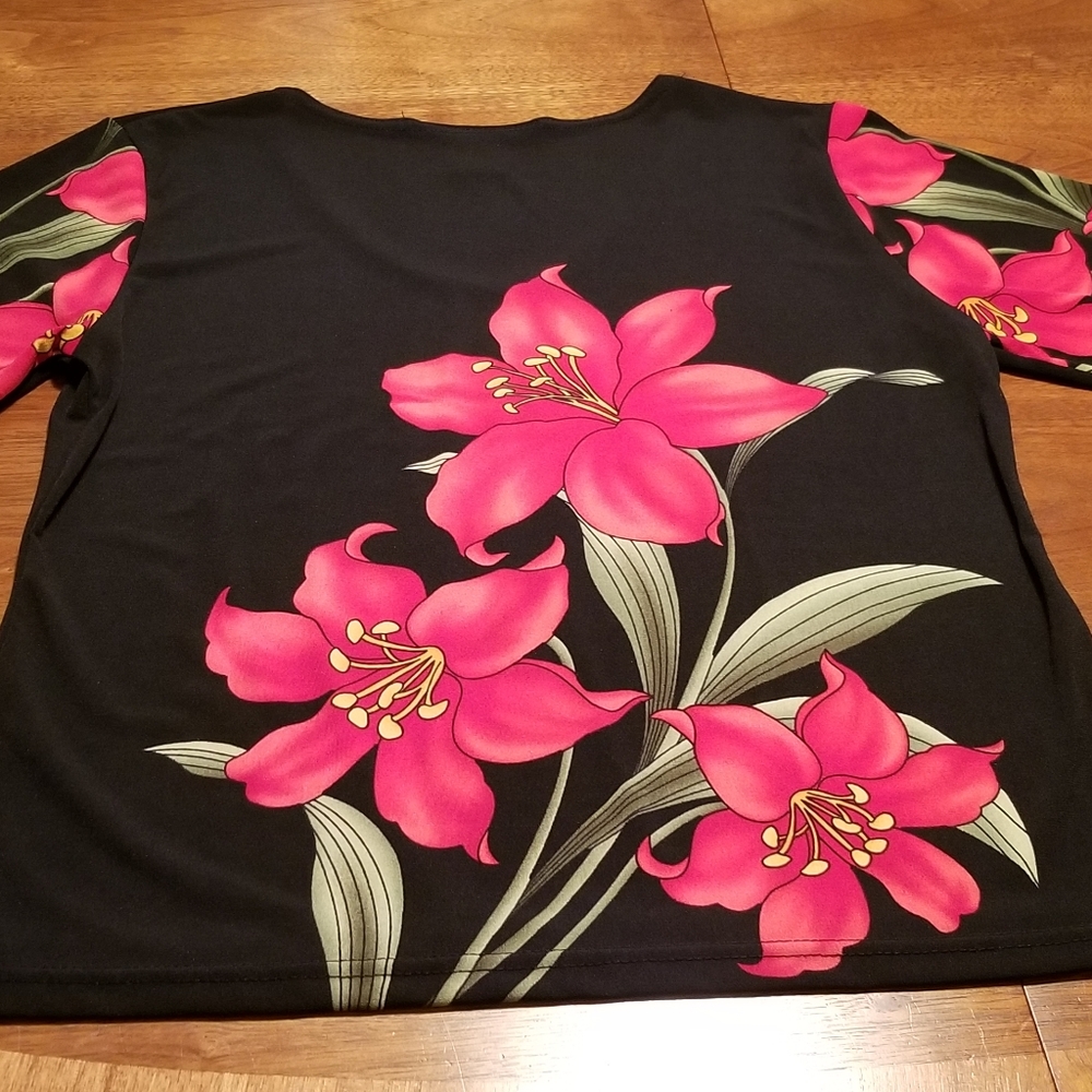 Blouse - Picture 2 of 3